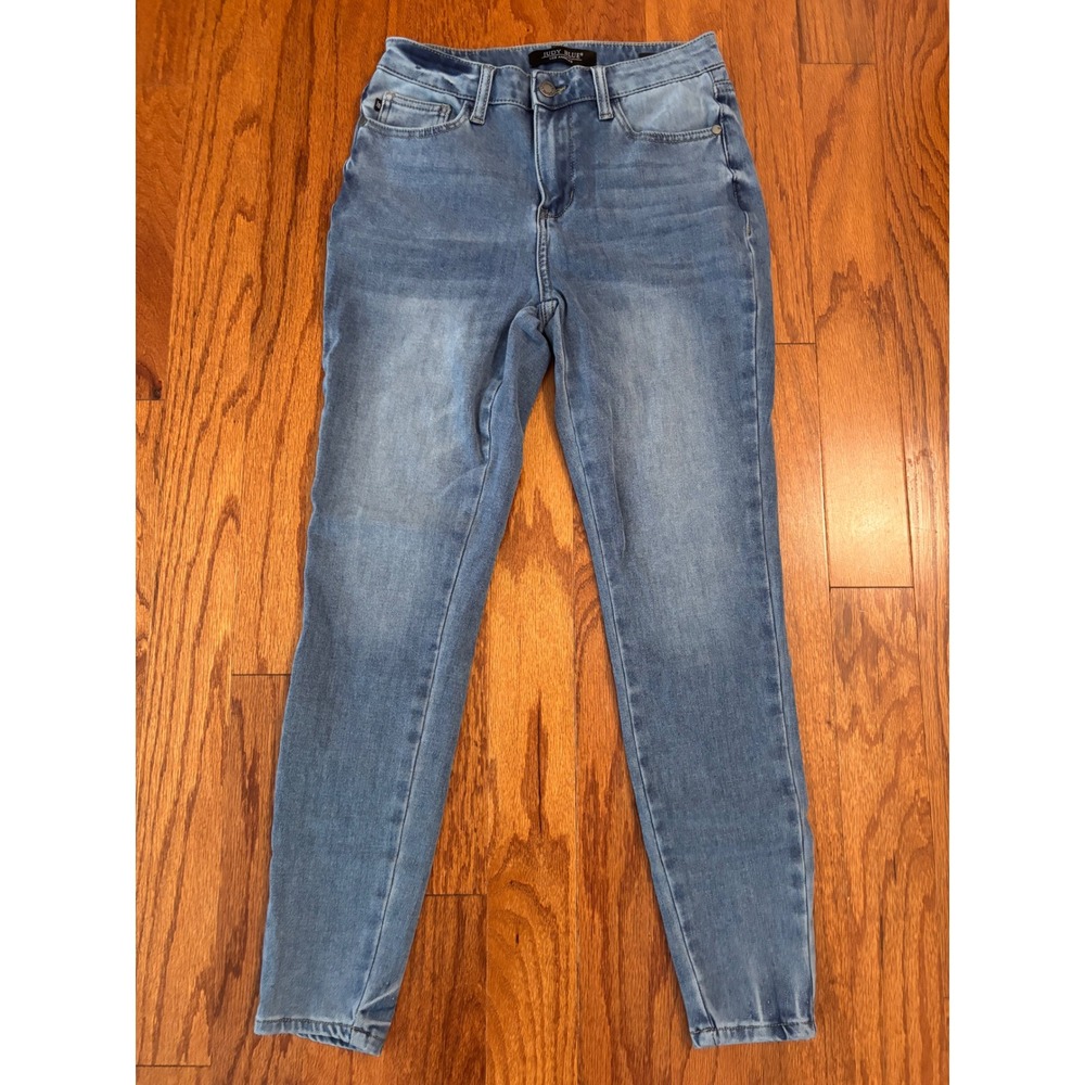 Judy Blue Skinny Fit Light Wash Jeans Size 3/26